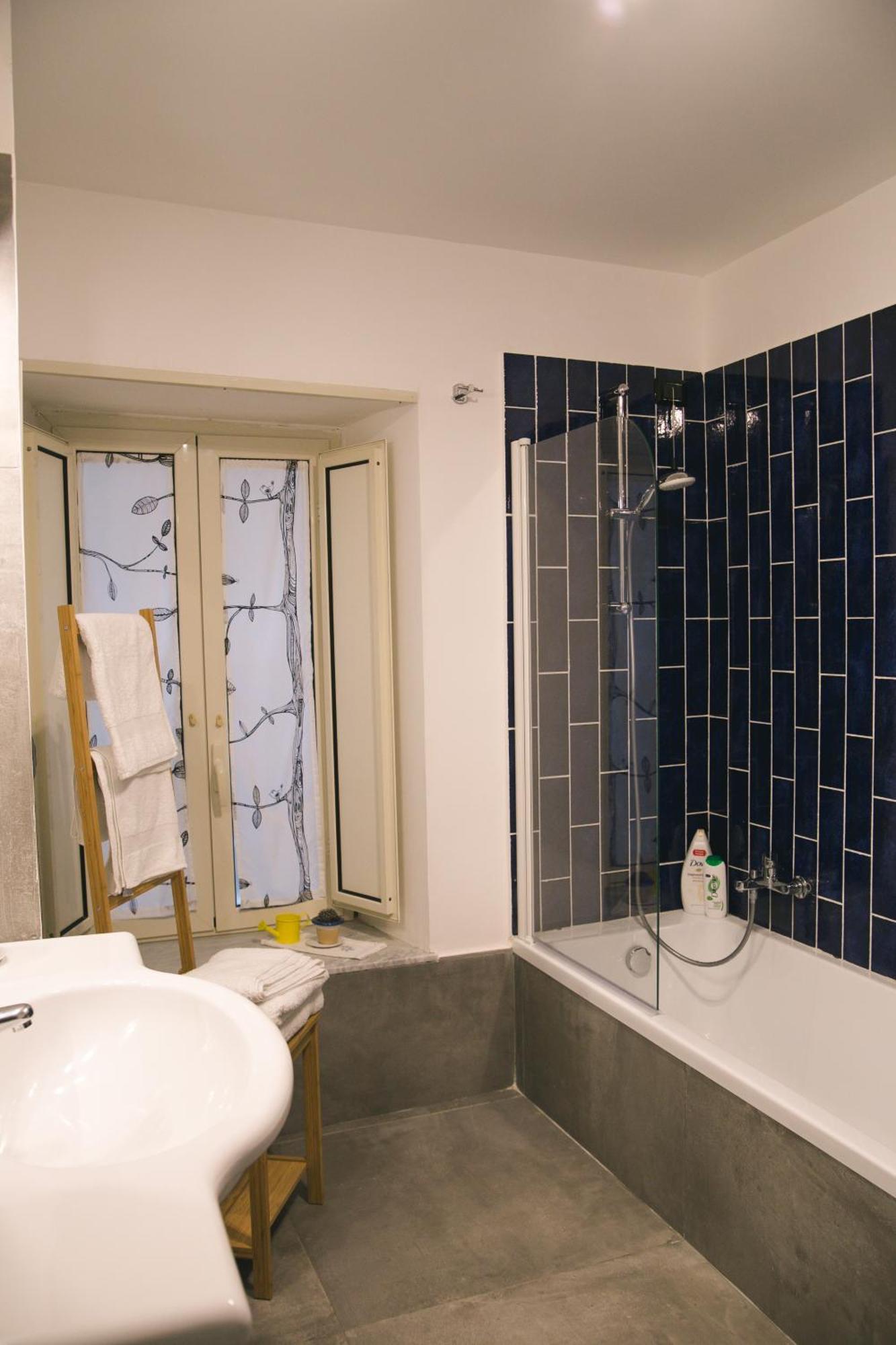 La Casa Del Nespolo, 2 Terrazzi E 2 Bagni In Centro Appartement Napels