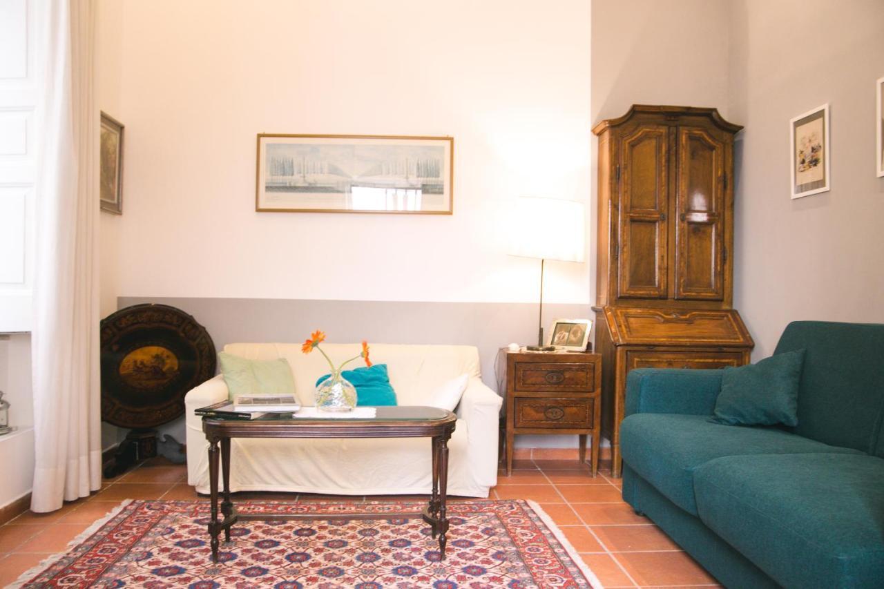 Appartement La Casa Del Nespolo, 2 Terrazzi E 2 Bagni In Centro *
