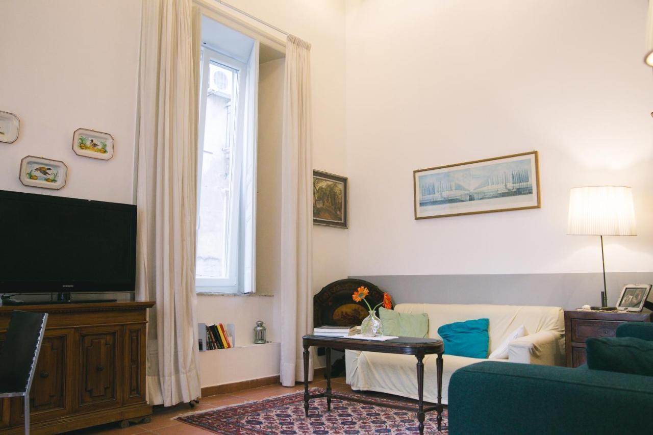 La Casa Del Nespolo, 2 Terrazzi E 2 Bagni In Centro Appartement *